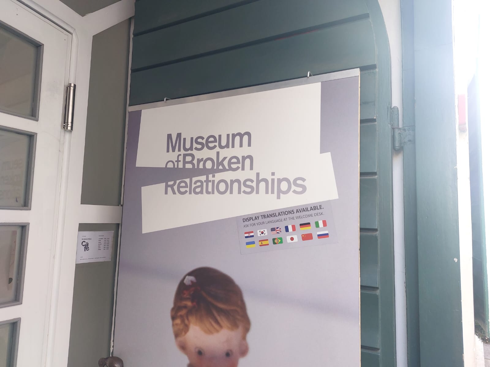 Muzeul în care îți lași obiectele ce îți aduc aminte de relațiile eșuate