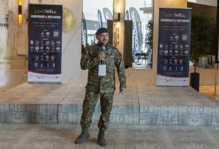 Un fost soldat român în trupele de elită îi învață pe manageri să fie lideri: Leadershipul este despre a fi, nu despre a ști