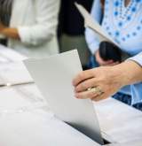 Imagine Articol Nereguli la o secție de votare din sectorul 2: Mai multe buletine...
