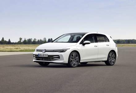 Bătălie 100% germană în topul vânzărilor din mai: Volkswagen Golf T-Roc și Golf își dispută supremația sub privirile Daciei Sandero