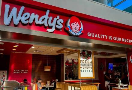Wendy’s deschide primele restaurante din România. Burgerii pătrați ai celebrului lanț de fast food vor face competiție McDonald’s