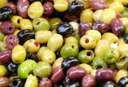 Ministerul Apararii vrea sa cumpere masline, fructe si legume pentru Unitatea Militara de la Constanta, in valoare de 64.142 lei