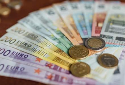 Curs valutar BNR astazi, 28 martie: leul se apreciaza usor fata de euro, dar scade in raport cu dolarul