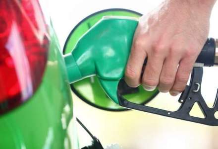 Consiliul Concurentei: Companiile petroliere sa afiseze simultan majorarea preturilor la carburanti