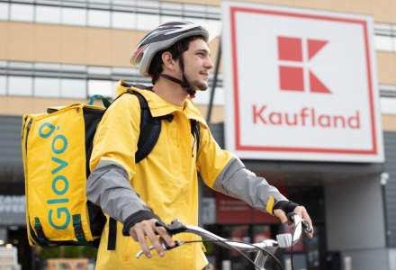 Kaufland Romania lanseaza serviciul de livrari rapide la domiciliu printr-un parteneriat cu Glovo