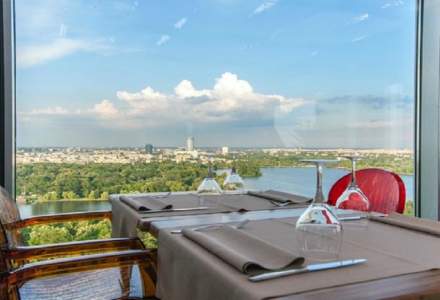 Investiții de 250.000 de euro pentru reamenajarea restaurantului 18 Lounge din Piața Presei