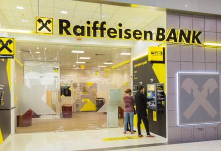 Raiffeisen Bank a amânat ratele pentru peste 25.000 de clienți