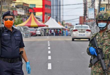 Coronavirus | Malaezia a plasat în carantină peste 10.000 de poliţişti, pentru a preveni răspândirea pandemiei