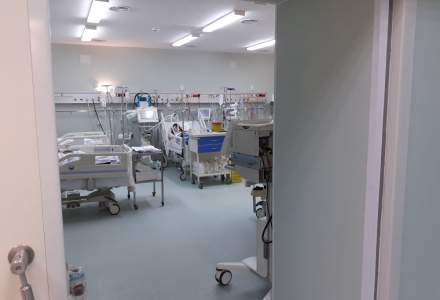 FOTO REPORTAJ într-un spital suport COVID: Cum e o zi în combinezon