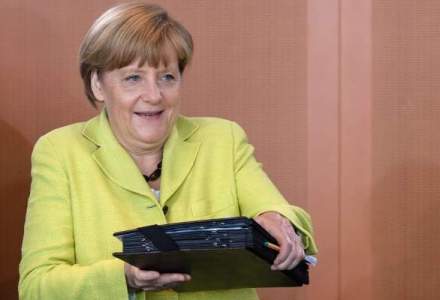 Ucrainenii au luat cu asalt conturile de Facebook ale lui Hollande si Merkel