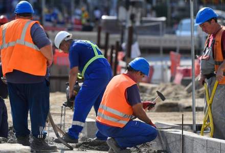 Cât câștigă un muncitor în construcții în România. Ce salarii oferă firmele