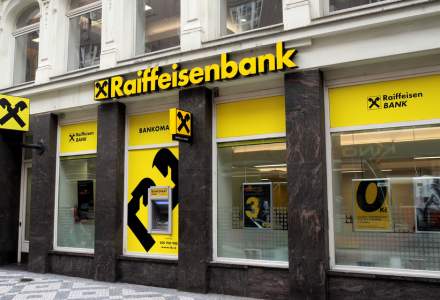 Raiffeisen Bank își va închide casieriile din majoritatea sucursalelor. Ce servicii vor mai funcționa în casieriile rămase