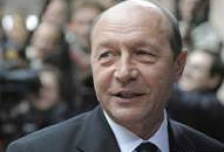 Basescu spune ca exista riscul unui nou imprumut extern