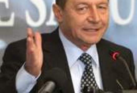 Basescu a promulgat legea pentru garantarea obligatiilor pentru modernizarea Ford