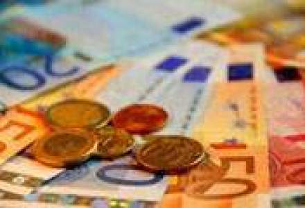 Bulgarii amana formalitatile de adoptare a monedei euro
