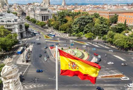 Românii din Spania ar putea primi mai ușor dublă cetățenie