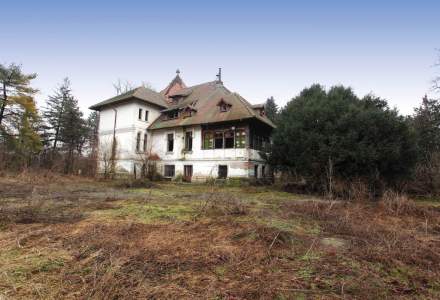 In vizita la unul dintre cele mai frumoase conace istorice scoase la vanzare din Romania, la nici 30 de minute de Bucuresti