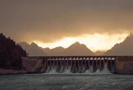 Hidroelectrica: Care sunt principalele riscuri pentru companie, după listarea la bursă