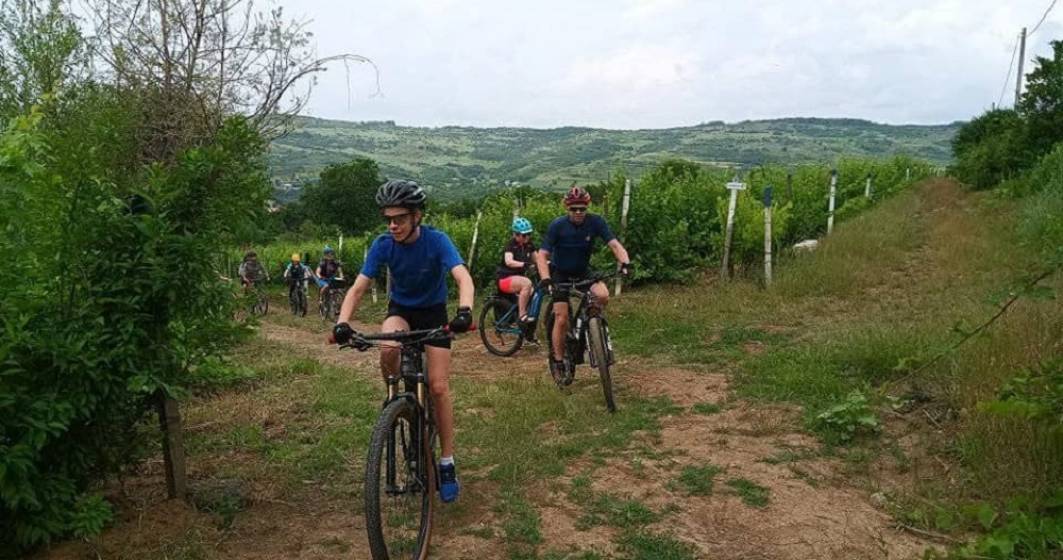 Imagine pentru articolul: FOTO: Vin, drumeții și traseu cu bicicleta: S-a deschis Via Soarelui, traseul pentru cicloturism care uneşte judeţele Buzău şi Prahova