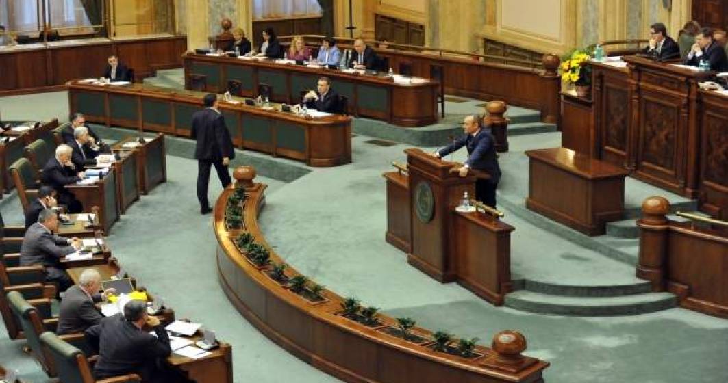 Imagine pentru articolul: PSD: Indemnizatiile parlamentarilor trebuie sa fie stimulative, au o munca foarte laborioasa