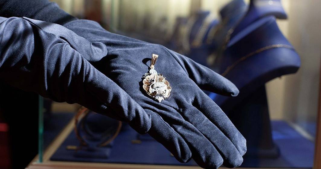 Imagine pentru articolul: O bijuterie a Reginei Elisabeta, scosă la o licitație care va avea loc pe 23 februarie
