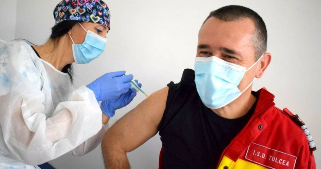 Imagine pentru articolul: Vaccinarea ne scutește de măsura carantinării la întoarcerea în România