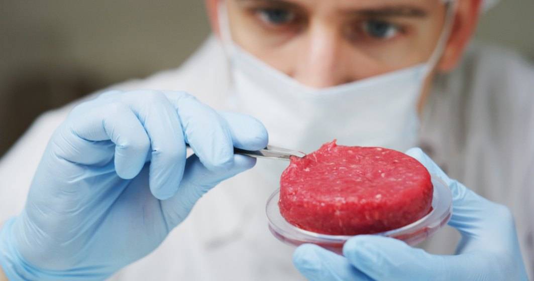 Imagine pentru articolul: Două companii americane au primit aprobarea să vândă carne cultivată în laborator