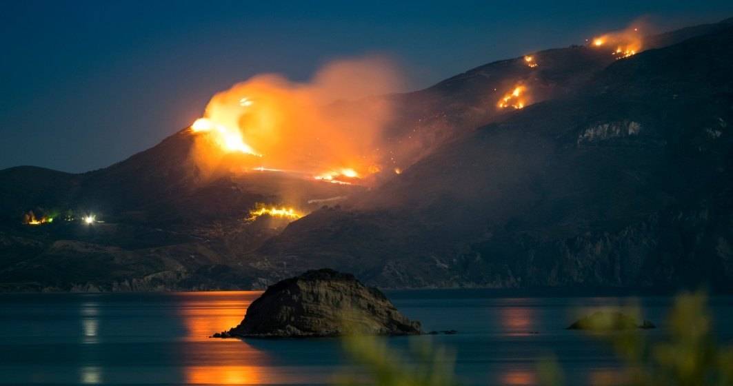 Imagine pentru articolul: Incendiu de vegetaţie în Grecia: Mai multe sate au fost evacuate