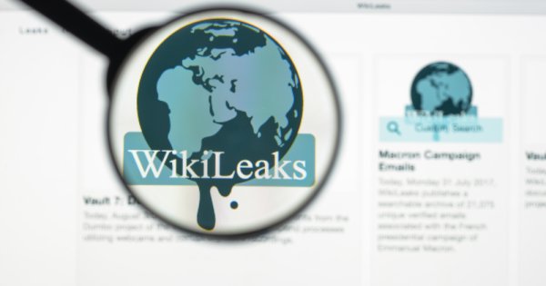 Imagine pentru articolul: Julian Assange, fondatorul WikiLeaks, a fost eliberat. Australianul putea...