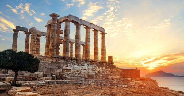 Imagine pentru articolul: Grecia a făcut aproape 1 miliard de euro din turism în doar 3 luni