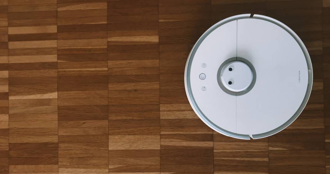 Imagine pentru articolul: Amazon va prelua producătorul de aspiratoare robot Roomba pentru 1,7 miliarde de dolari
