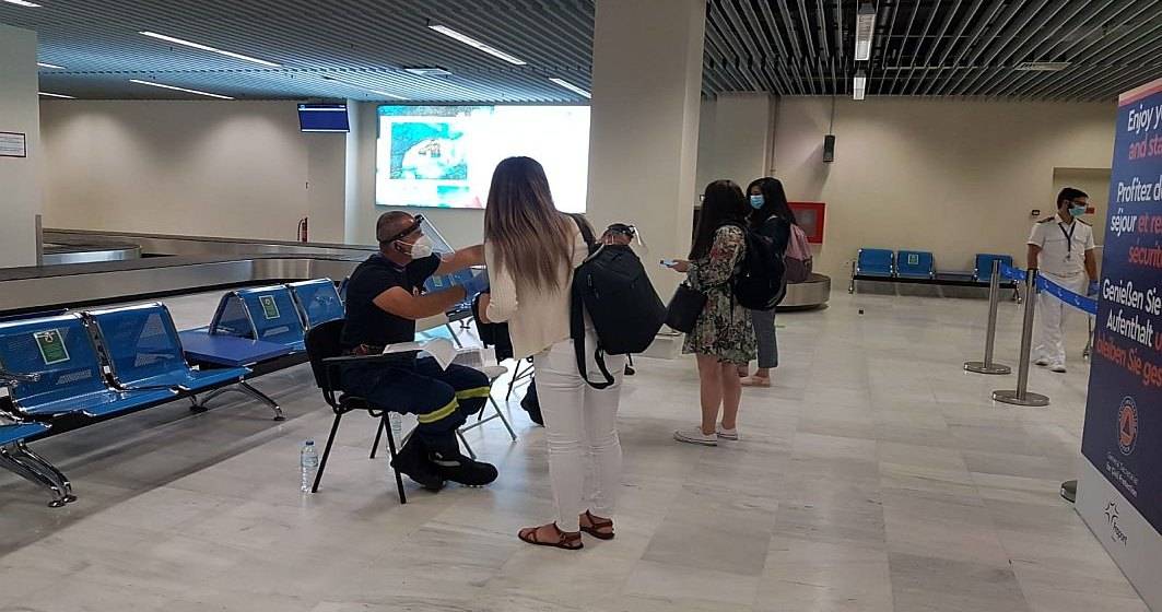 Imagine pentru articolul: MAE: Pasagerii care sosesc pe aeroporturi în Grecia dinspre România şi Bulgaria trebuie să prezinte un test negativ COVID-19