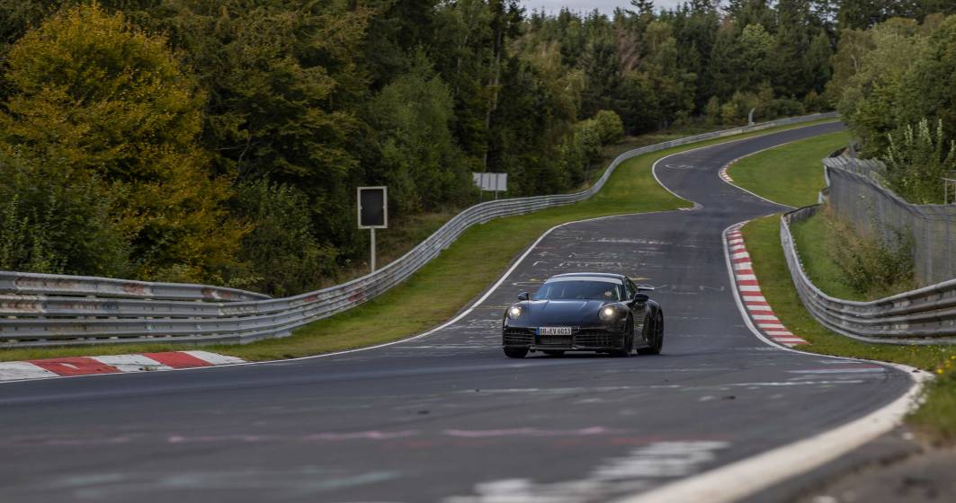 Imagine pentru articolul: Porsche este gata să lanseze primul 911 cu motor hibrid. Când va ajunge în România