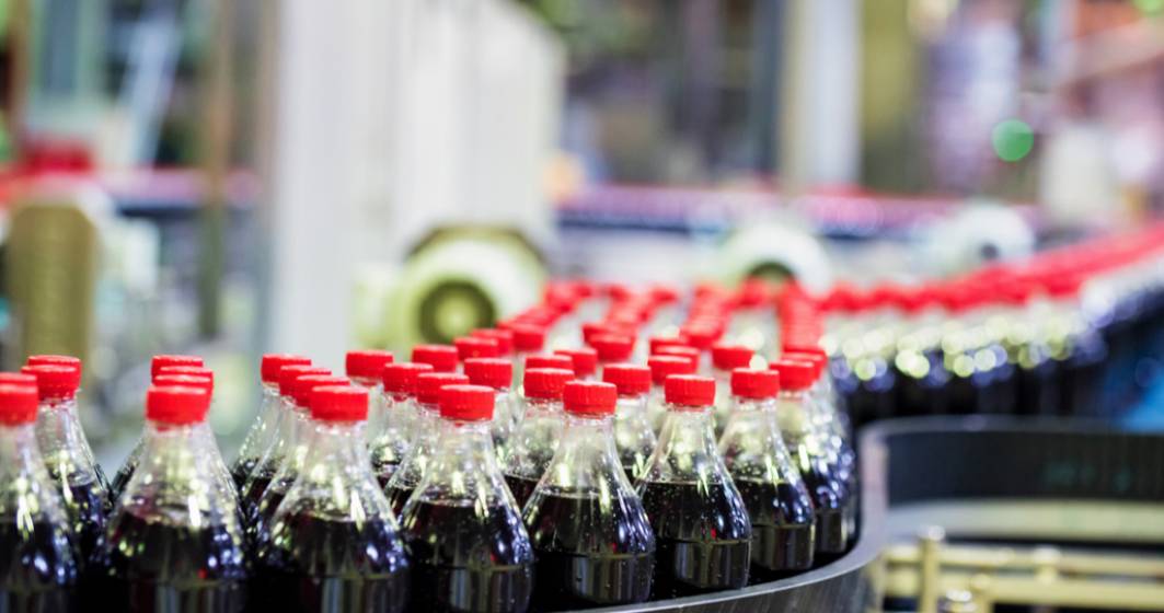 Imagine pentru articolul: Soluția găsită de Coca Cola în fața crizei de containere de transport
