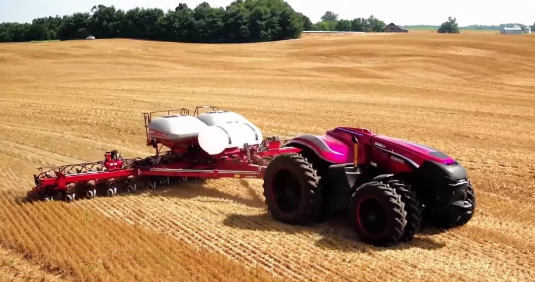 Imagine pentru articolul: Tractoarele autonome ar putea transforma agricultura intr-un job de birou