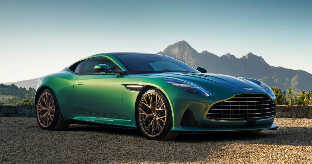 Imagine pentru articolul: Aston Martin DB12 este un mâncător de autostrăzi cu motor de 680 de cai putere de la AMG