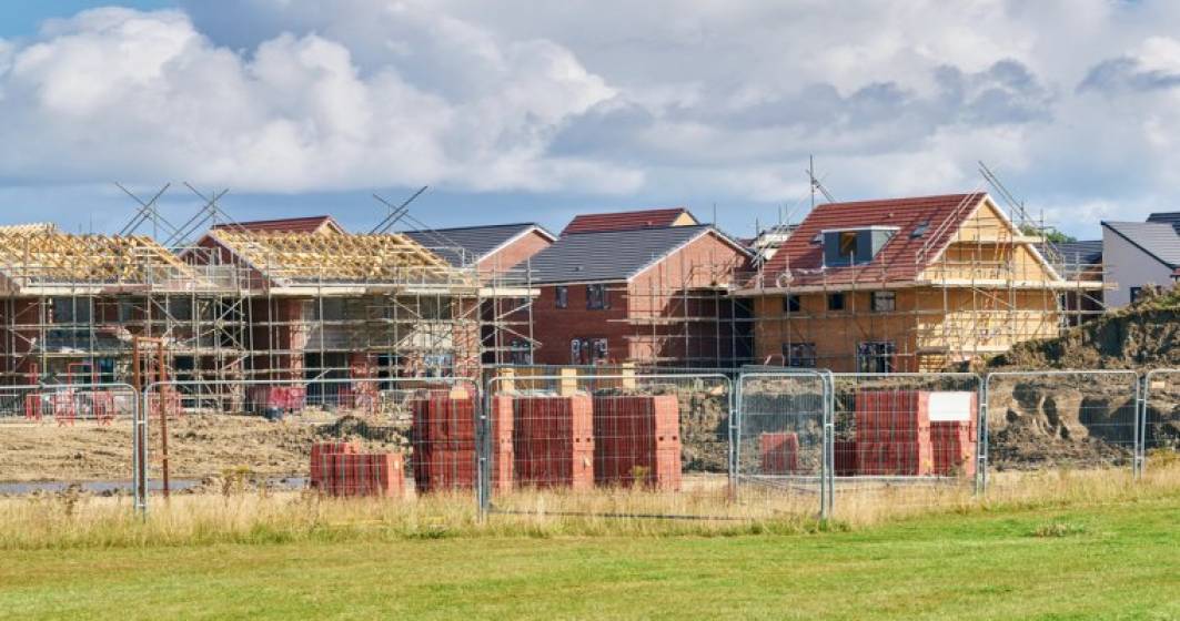 Imagine pentru articolul: AdePlast: Proiectul Guvernului de a exclude folosirea polistirenului in constructii ar putea scumpi locuintele noi