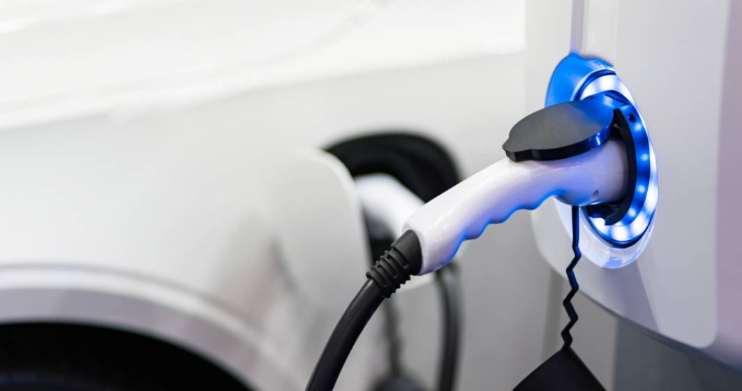 Imagine pentru articolul: Ce producători auto vor renunța primii la mașinile diesel și pe benzină pentru electrificare