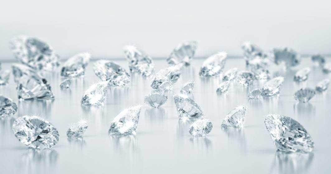 Imagine pentru articolul: ANAF are in stocuri diamante de zeci de mii de euro, Nu poate cumpara orice roman