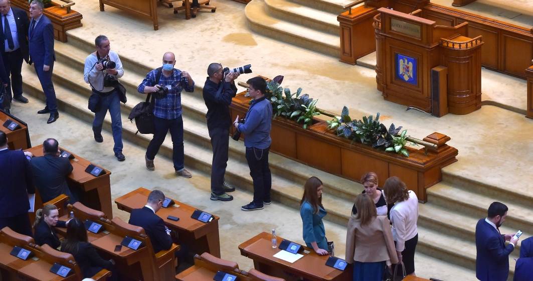 Imagine pentru articolul: Parlament: Şedinţă online cu privire la decretul preşedintelui de prelungire a stării de urgenţă