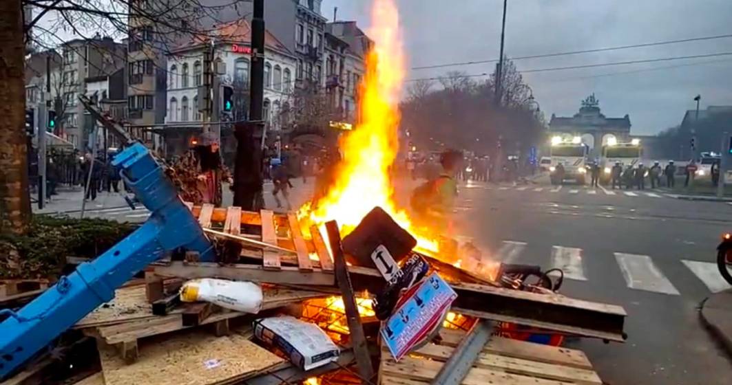 Imagine pentru articolul: Proteste violente în Belgia, din cauza măsurilor în vreme de pandemie
