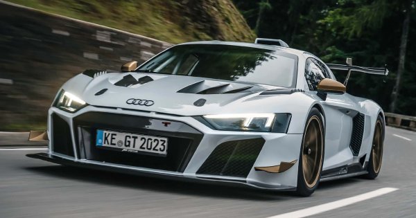 Imagine pentru articolul: Audi și Abt au prezentat o mașină de curse pentru șosea care costă 600.000 euro