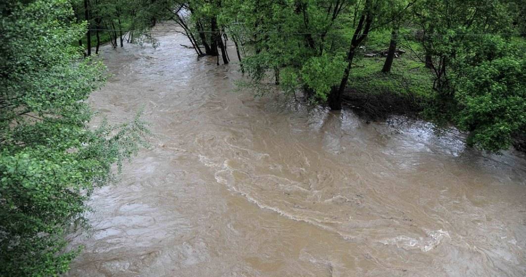 Imagine pentru articolul: Cod roşu de inundaţii pentru râul Arieş, în judeţul Alba