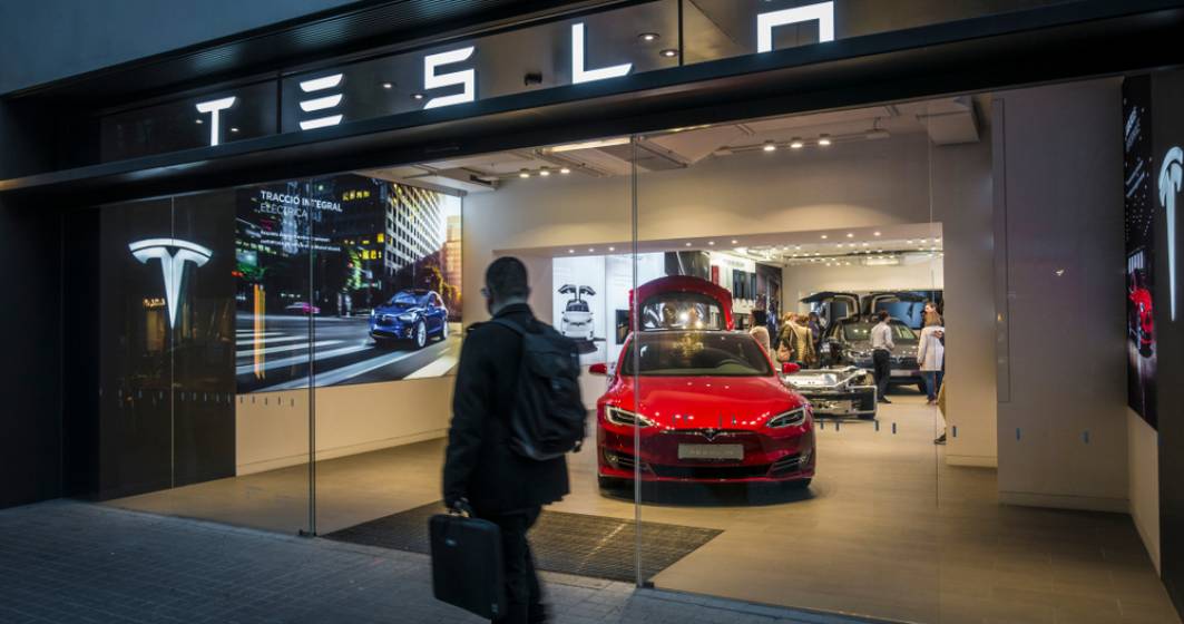 Imagine pentru articolul: Anul 2023 este unul cu vânzări record pentru Tesla, dar Elon Musk a promis mai mult decât a putut oferi