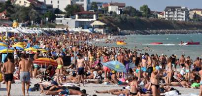Agențiile de turism susțin că tarifele pe litoralul românesc au scăzut anul...