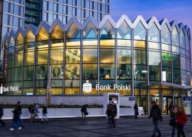 Imagine: PKO Bank Polski, cea mai mare instituție financiară poloneză, vine în România...
