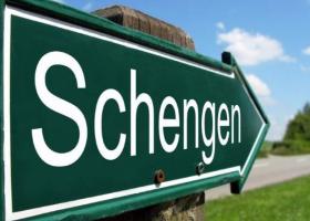 Imagine: Europarlamentar: România ar putea primi undă verde pentru a intra în Schengen...