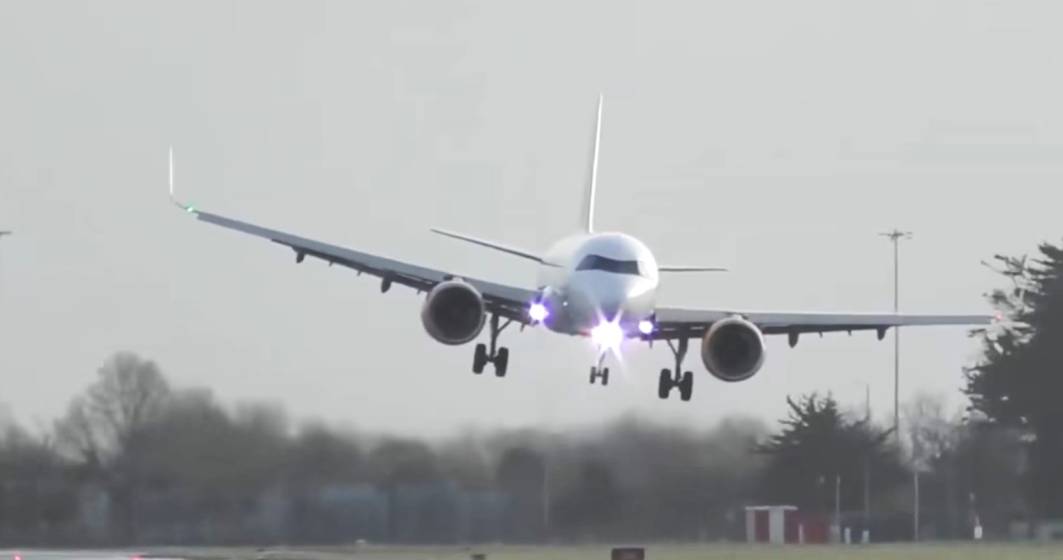 Imagine pentru articolul: VIDEO viral | Aterizare spectaculoasă în Dublin a unui avion HiSky, compania care vrea să ducă români în SUA