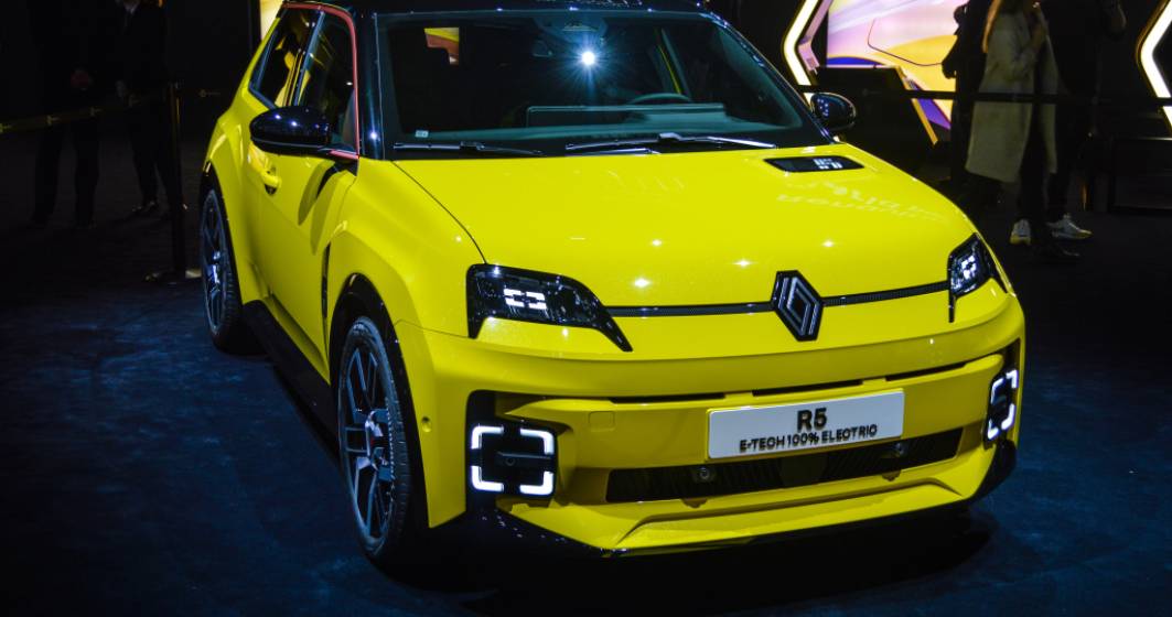 Imagine pentru articolul: Renault deschide comenzile pentru noul R5 E-Tech Electric, dar versiunea ieftină va sosi abia în 2025