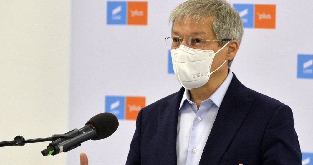Imagine pentru articolul: Dacian Cioloș cere demiterea lui Florin Roman: Se dovedește a fi un impostor mărunt, cu tot CV-ul falsificat